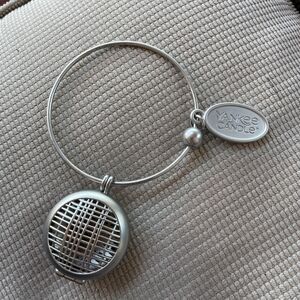 Yankee Candle Charming Scents Holder Car Accessory Air Fragrance Locket & Charm